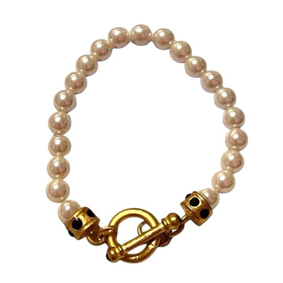 NEW Matte Gold Toggle Clasp Pearl Bracelet - Picture 1 of 2